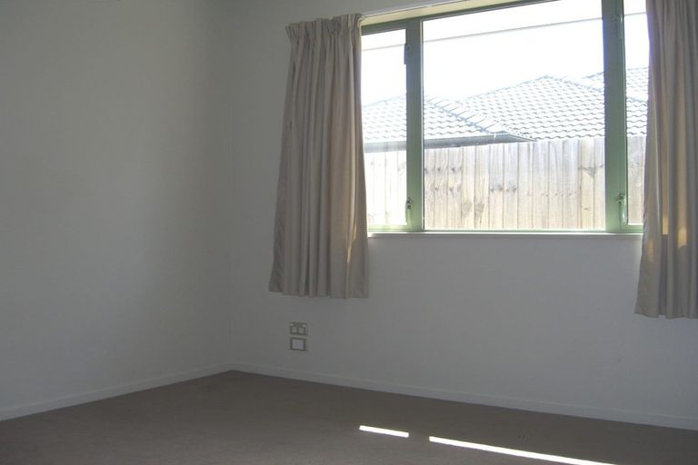 Photo of property in 43 Earnslaw Crescent, Bryndwr, Christchurch, 8053