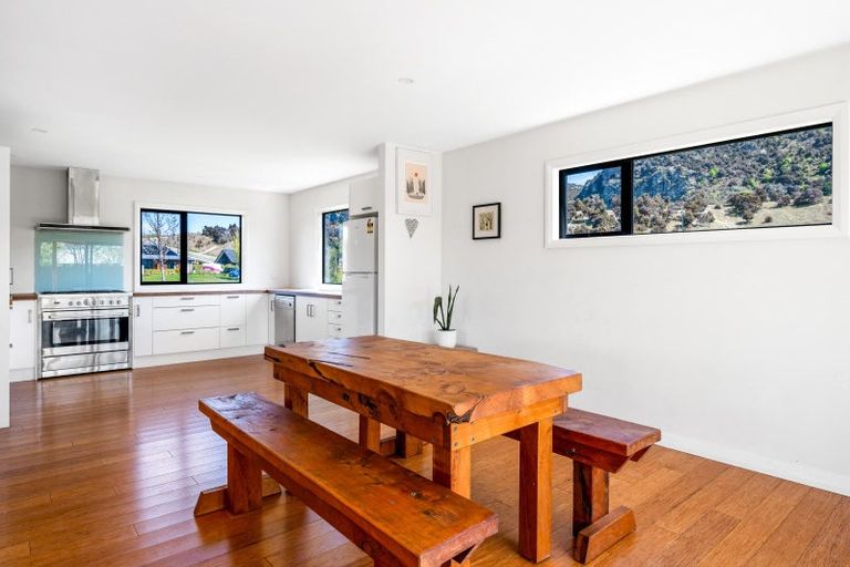 Photo of property in 28 Wabler Lane, Albert Town, Wanaka, 9305