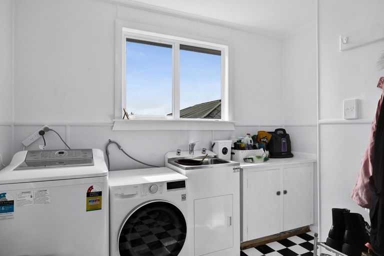 Photo of property in 150 Miranda Street, Stratford, 4332