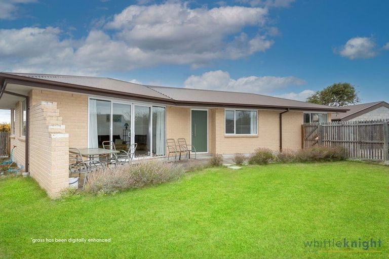 Photo of property in 30 Woodgrove Avenue, North New Brighton, Christchurch, 8083