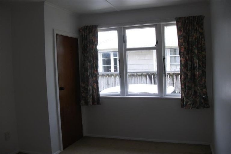 Photo of property in 17 Fisk Street, Naenae, Lower Hutt, 5011