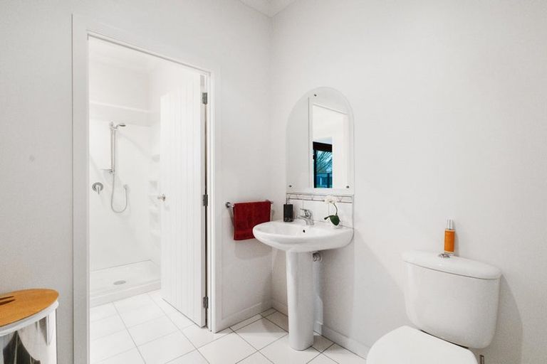 Photo of property in 19c Cooper Crescent, Cambridge, 3434