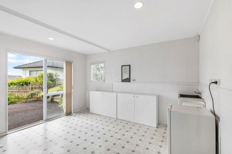 Photo of property in 52 Velma Road, Hillcrest, Auckland, 0627