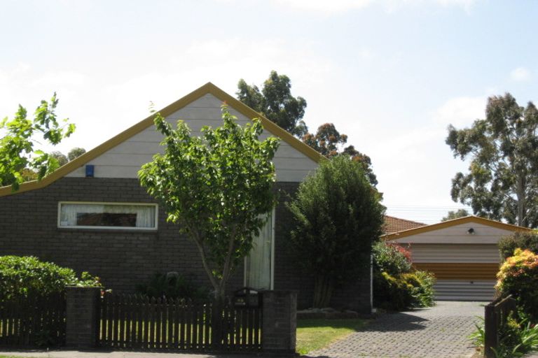 Photo of property in 48 Karnak Crescent, Russley, Christchurch, 8042