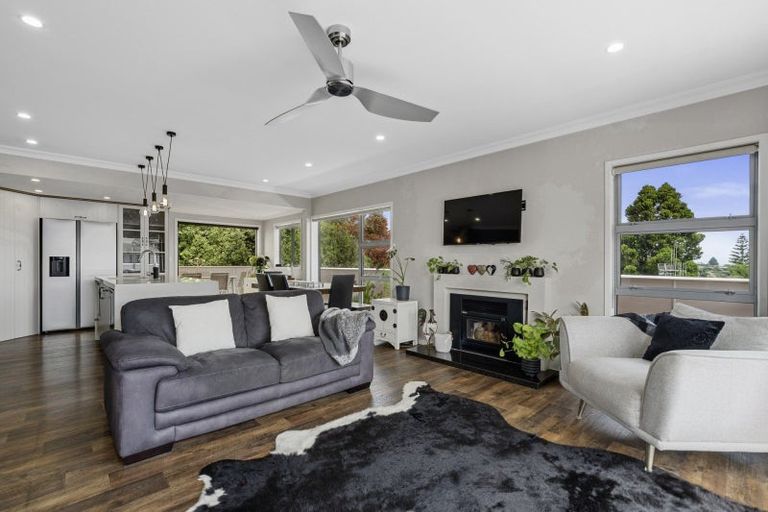 Photo of property in 140 Bellevue Road, Brookfield, Tauranga, 3110