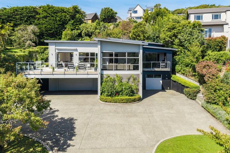 Photo of property in 302 Paremata Road, Whitby, Porirua, 5381