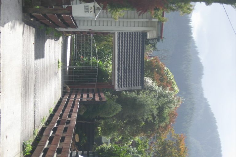 Photo of property in 35a Heretaunga Square, Silverstream, Upper Hutt, 5019