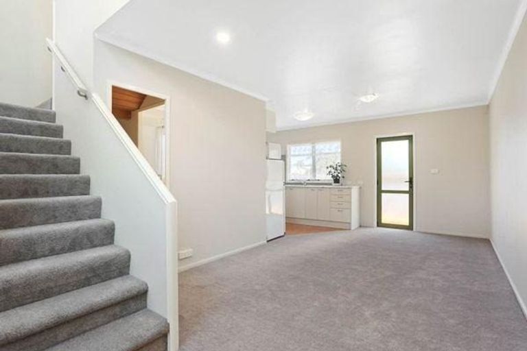 Photo of property in 130 Buckland Road, Mangere East, Auckland, 2024