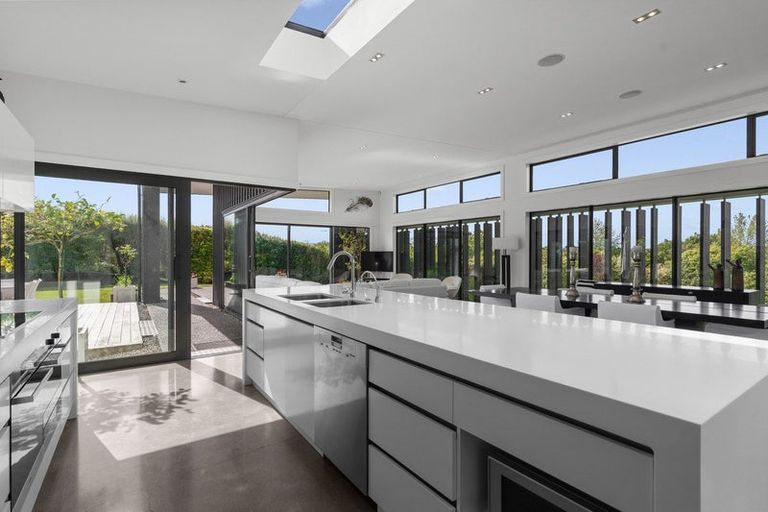 Photo of property in 9 Birdie Way, Martinborough, 5711