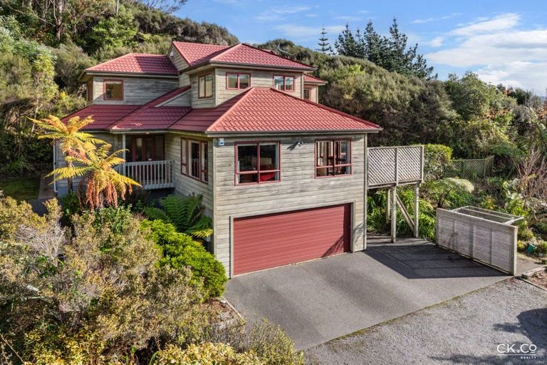 Photo of property in 2a Swainson Street, Naenae, Lower Hutt, 5011