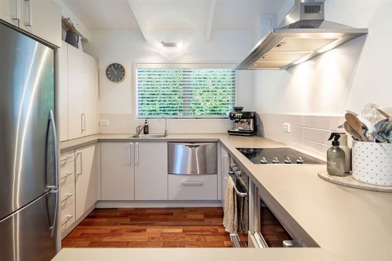 Photo of property in 1/52 Norwood Road, Bayswater, Auckland, 0622