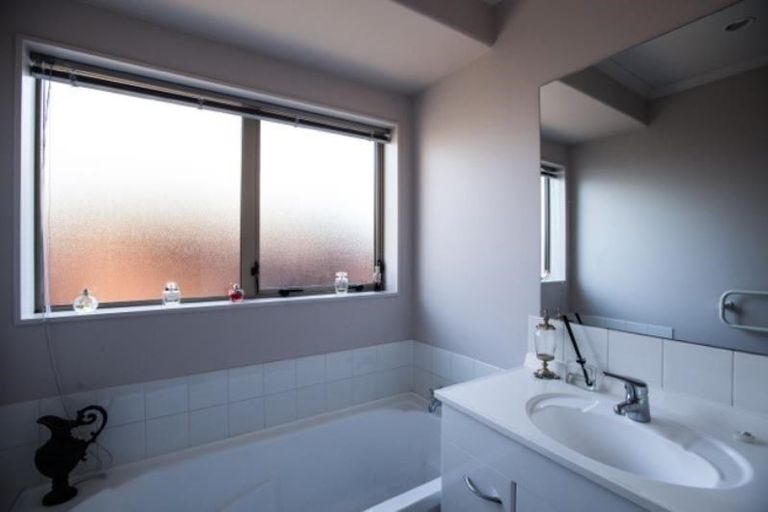 Photo of property in 6 Marsack Crescent, Halswell, Christchurch, 8025