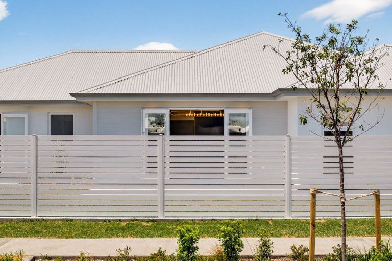 Photo of property in 2 Mohaka Street, Poraiti, 4112