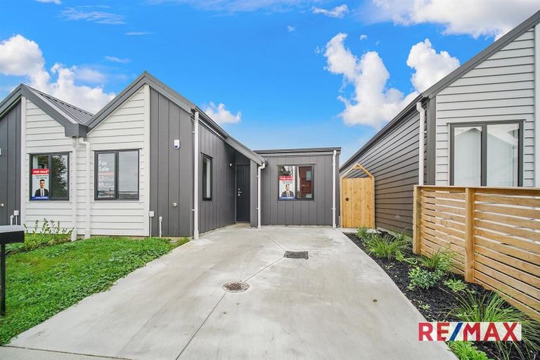 Photo of property in 31 Combat Street, Papakura, 2110