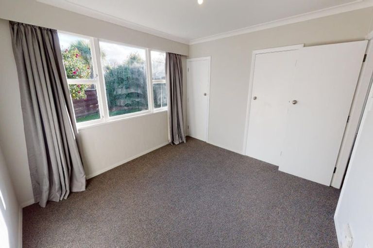 Photo of property in 8 Viscount Place, West End, Palmerston North, 4412