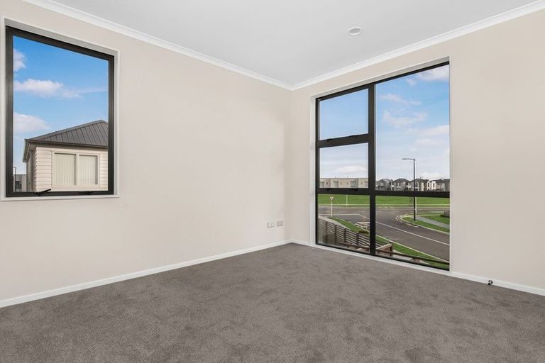 Photo of property in 9 Gum Spear Road, Takanini, 2112