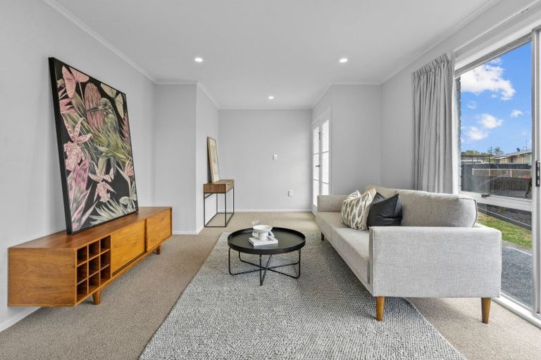 Photo of property in 16 Rhonda Avenue, Deanwell, Hamilton, 3206