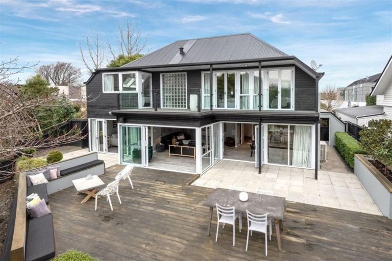 Photo of property in 3/37 Totara Street, Fendalton, Christchurch, 8041