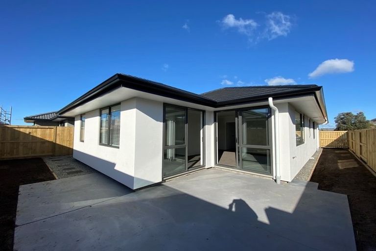 Photo of property in 40 Hills View Drive, Papamoa, 3118