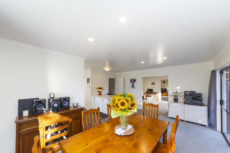 Photo of property in 5 Colorado Crescent, Milson, Palmerston North, 4414