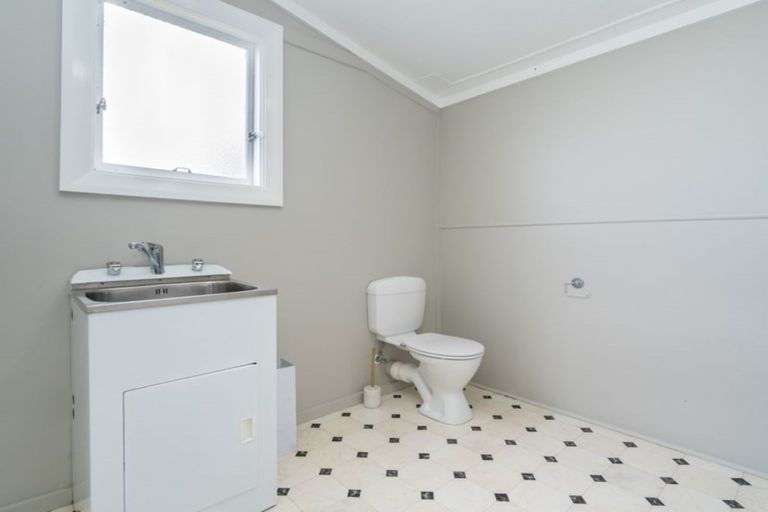 Photo of property in 3 Hudson Street, Caversham, Dunedin, 9011