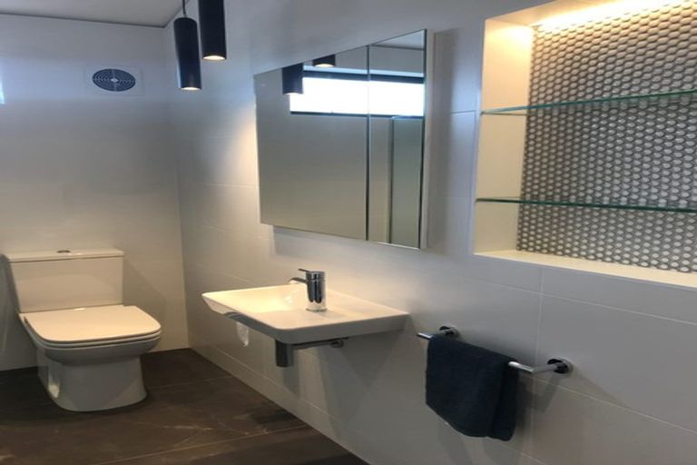 Photo of property in 1/25 West Street, Pukekohe, 2120