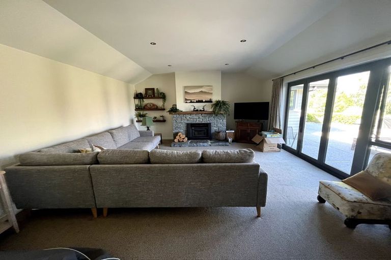 Photo of property in 11 Bevan Place, Wanaka, 9305