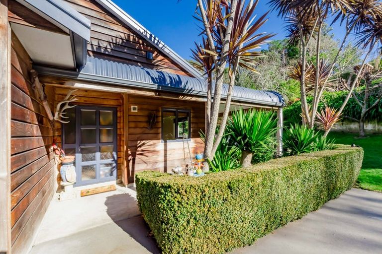 Photo of property in 16 Sydney Crescent, Raumati South, Paraparaumu, 5032