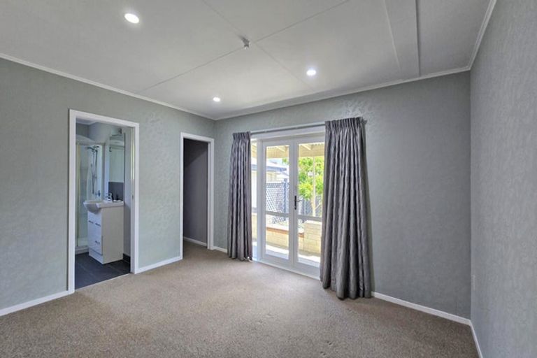 Photo of property in 8 Birdwood Street, Taradale, Napier, 4112