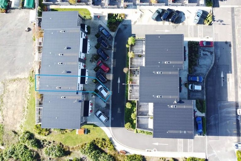 Photo of property in 19/9 Surrey Street, Tawa, Wellington, 5028