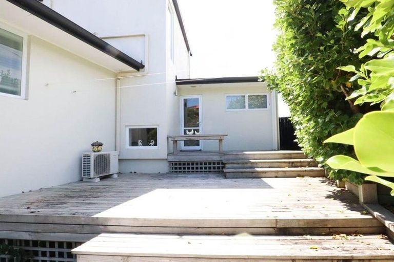 Photo of property in 1/88 Pah Road, Cockle Bay, Auckland, 2014