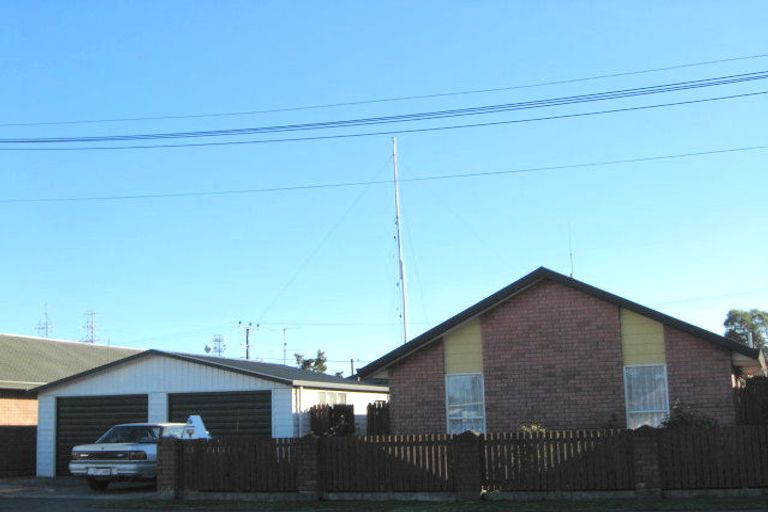 Photo of property in 2/165 Foremans Road, Islington, Christchurch, 8042