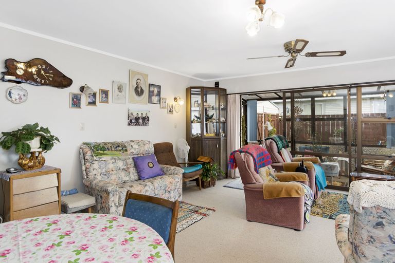 Photo of property in 63a Pemberton Crescent, Greerton, Tauranga, 3112