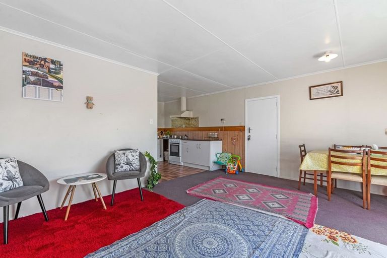 Photo of property in 33b Kawaha Point Road, Fairy Springs, Rotorua, 3015