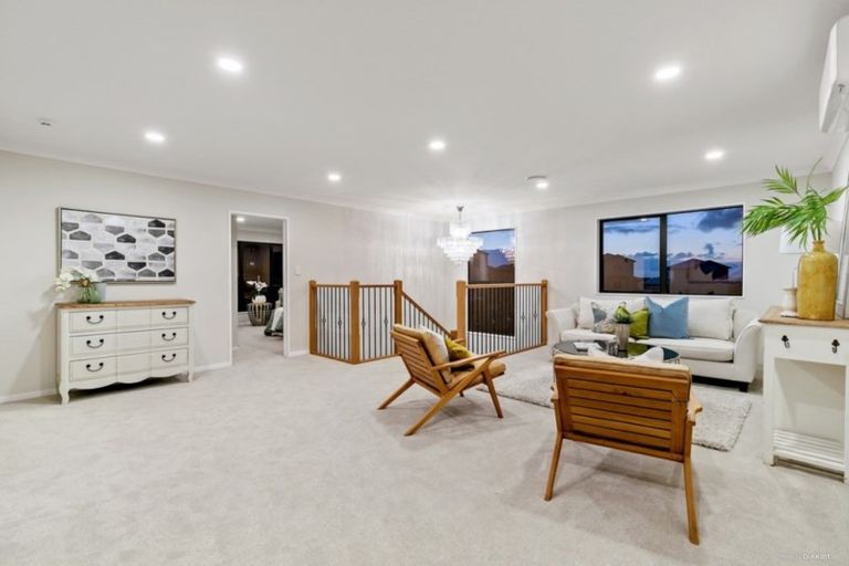 Photo of property in 60 Lime Hill Rise, Flat Bush, Auckland, 2019