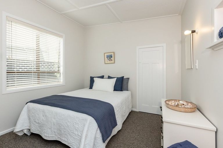 Photo of property in 12 Moori Road, Waimarama, 4294