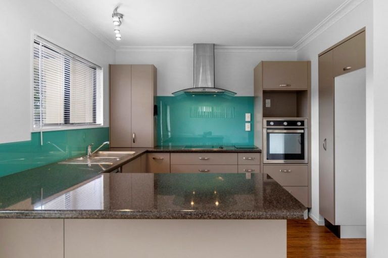 Photo of property in 4 Pemberton Crescent, Greerton, Tauranga, 3112