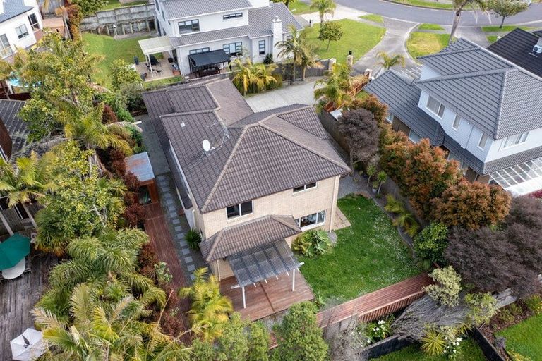 Photo of property in 23 Laurel Oak Drive, Schnapper Rock, Auckland, 0632