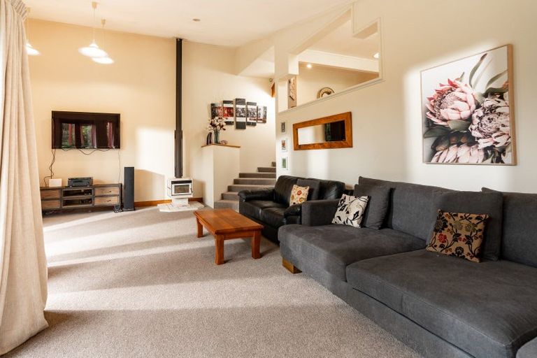 Photo of property in 64 Nalanda Crescent, Broadmeadows, Wellington, 6035