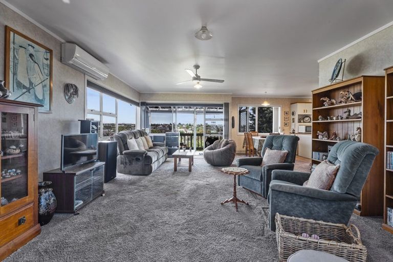 Photo of property in 33b Russleigh Drive, Dinsdale, Hamilton, 3204