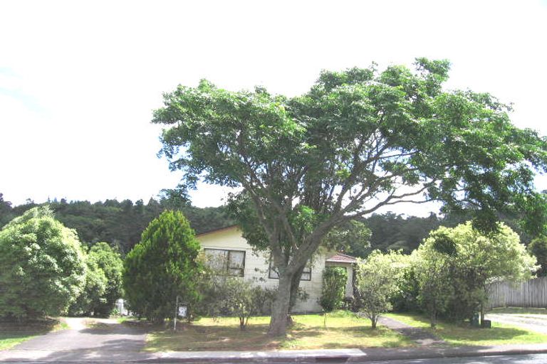 Photo of property in 124 Lynn Road, Bayview, Auckland, 0629