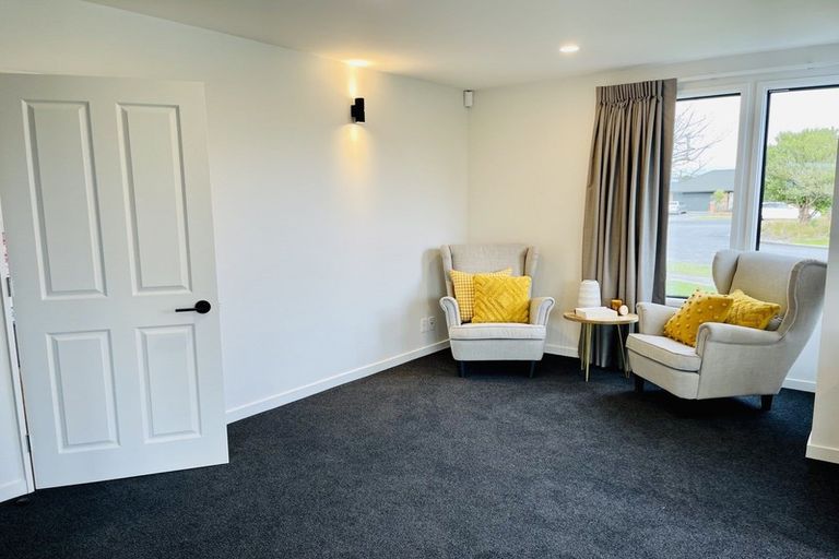 Photo of property in 103 Inwoods Close, Parklands, Christchurch, 8083