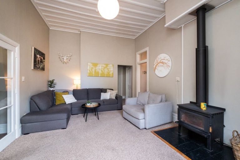 Photo of property in 11a Main Street, Hospital Hill, Napier, 4110