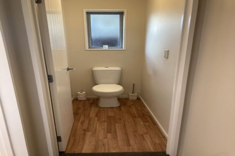 Photo of property in 16a Dunsford Close, Halswell, Christchurch, 8025