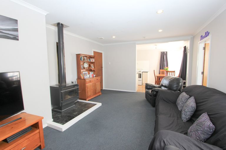 Photo of property in 3 Churchill Street, Mayfield, Blenheim, 7201