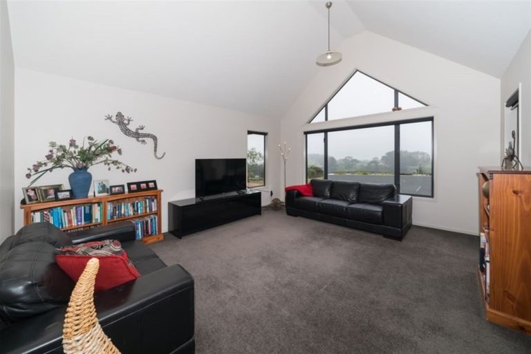 Photo of property in 389 Kahuterawa Road, Linton, Palmerston North, 4472