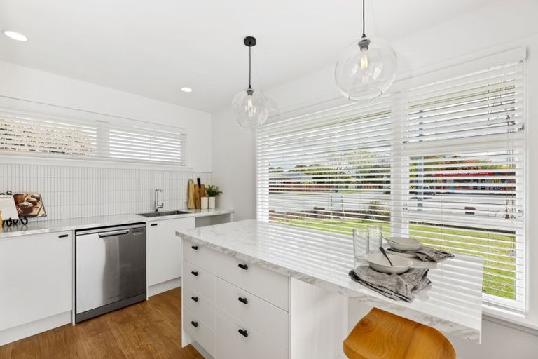 Photo of property in 1/169 Kendal Avenue, Burnside, Christchurch, 8053