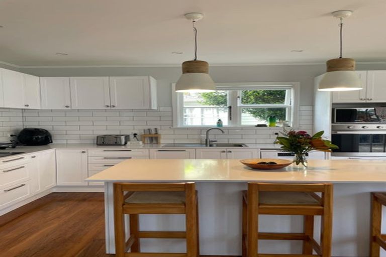 Photo of property in 1/56 Churton Crescent, Taita, Lower Hutt, 5011