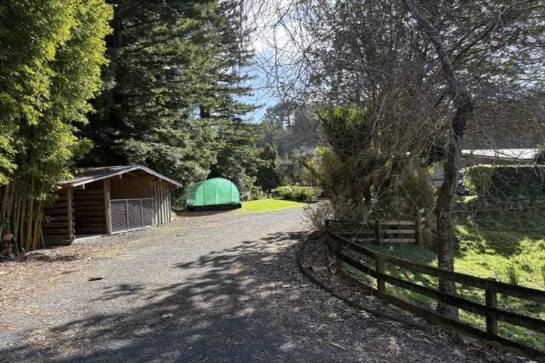 Photo of property in 1415a Pohuehue Road, Warkworth, 0983