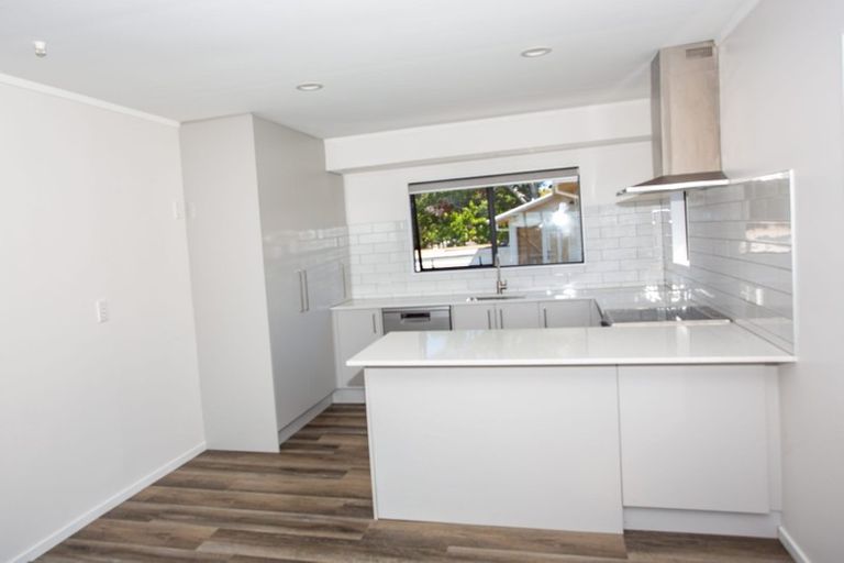 Photo of property in 3/188 Onewa Road, Birkenhead, Auckland, 0626